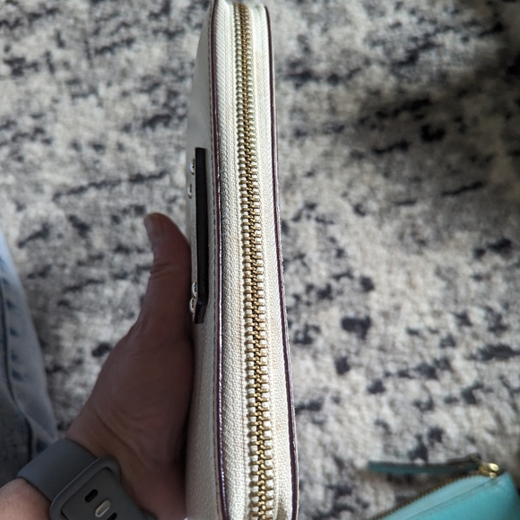 Kate Spade Wallet - Picture 7 of 7